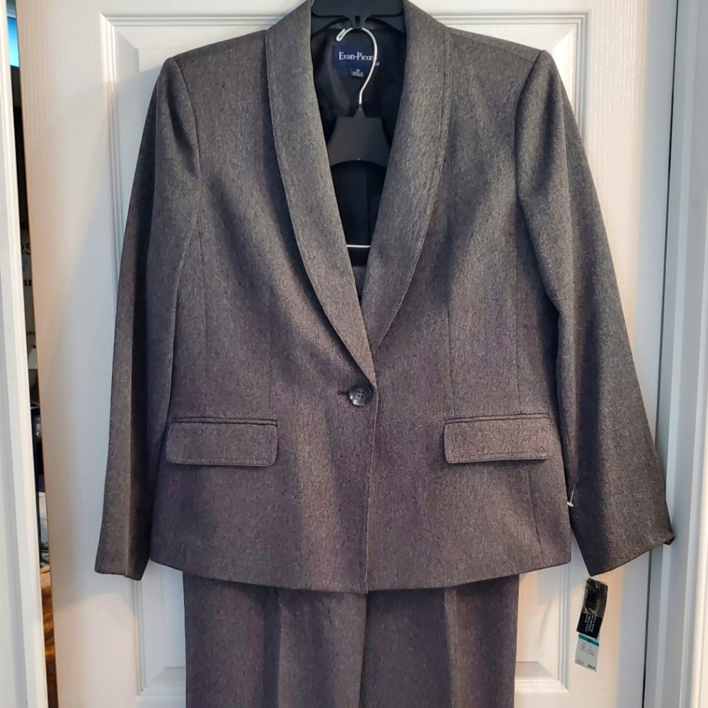 Evan Picone 2 piece suit